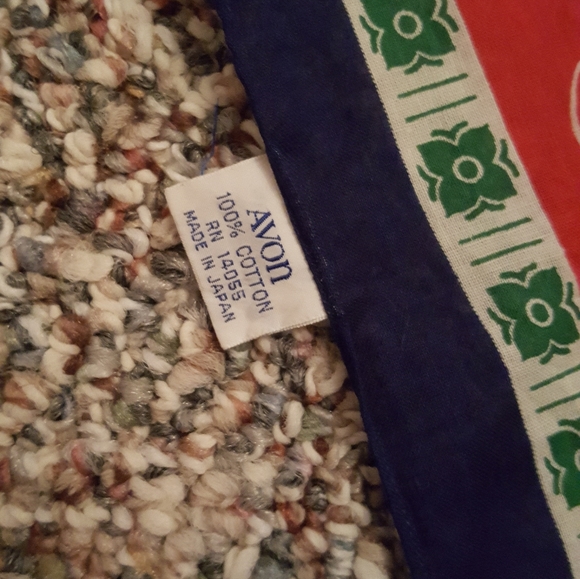 VINTAGE 1970s Avon Sweet Honesty Handkerchief - Picture 4 of 4